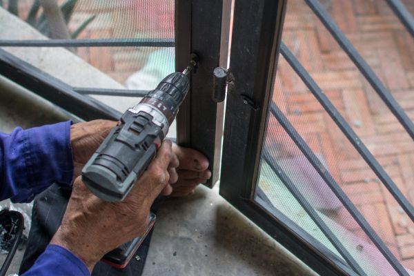 Cost of Steel Window Repair in Glenview